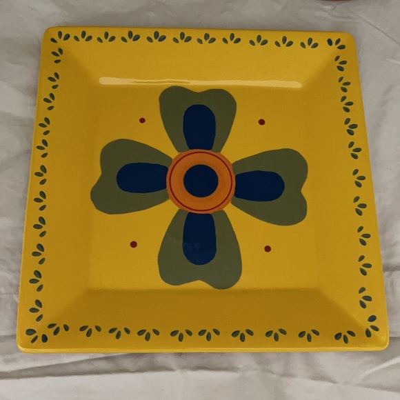 BajaCollection Round & Square Floral Plate Set - Picture 4 of 12